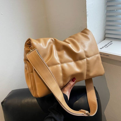 Maxi Quilted Bott Crossbody Bag